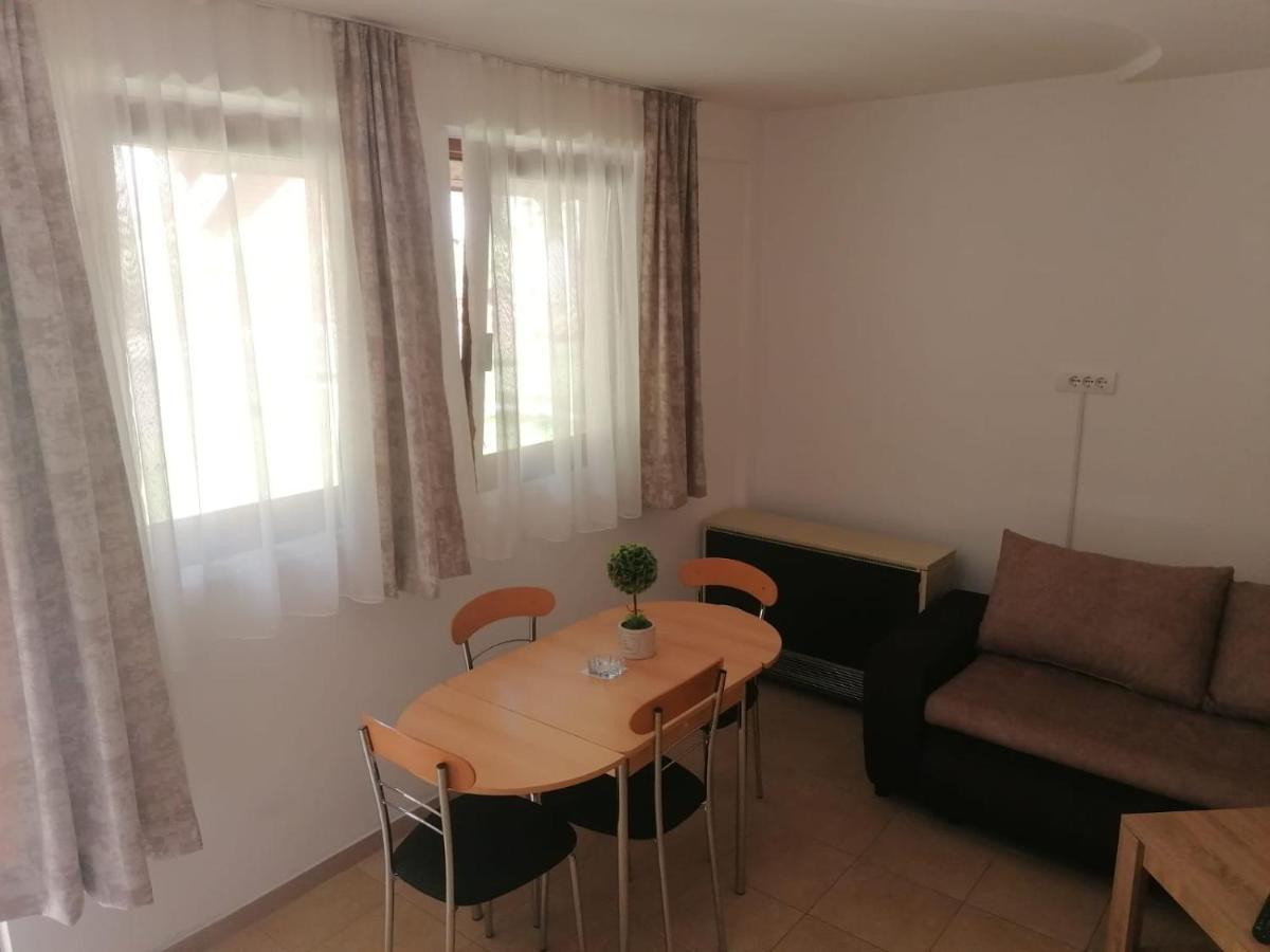 Vikendica Matovic Ovcar Banja Apartment Ngoại thất bức ảnh