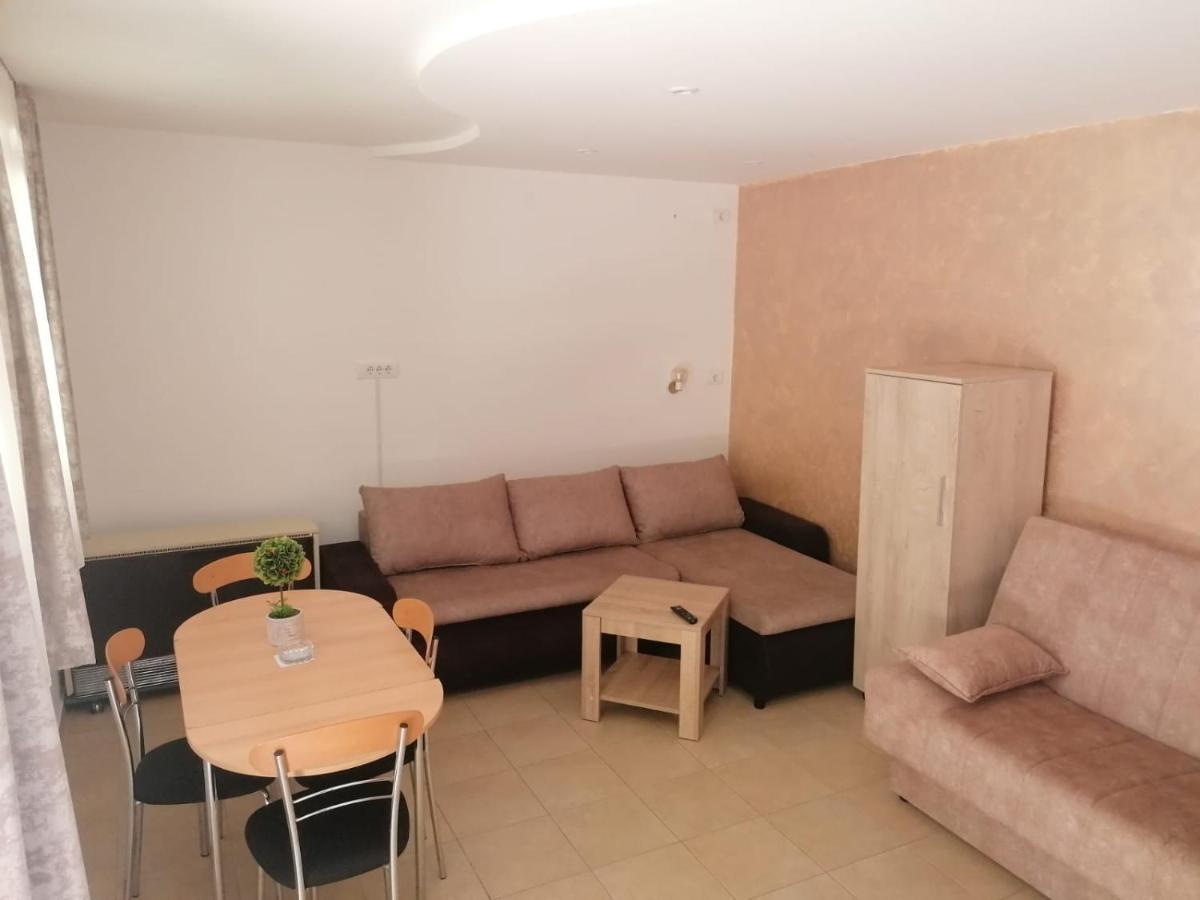 Vikendica Matovic Ovcar Banja Apartment Ngoại thất bức ảnh